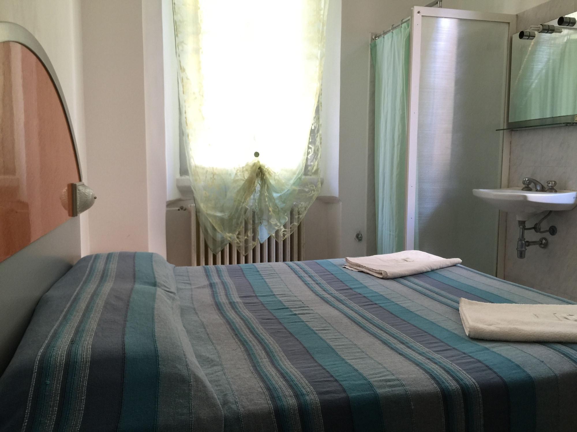 Hotel Adelchi Милано Екстериор снимка