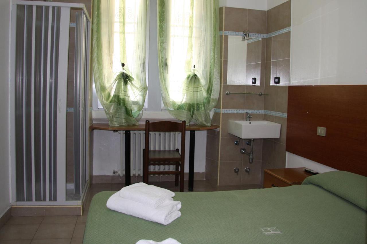 Hotel Adelchi Милано Екстериор снимка
