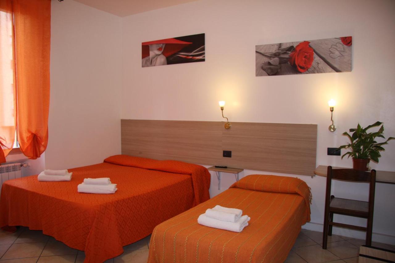 Hotel Adelchi Милано Екстериор снимка